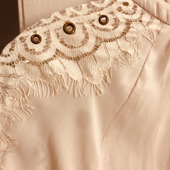 Ramy Brook NWT Blouse with Lace and studded Sleeves. Color is Bone. - Picture 6 of 14